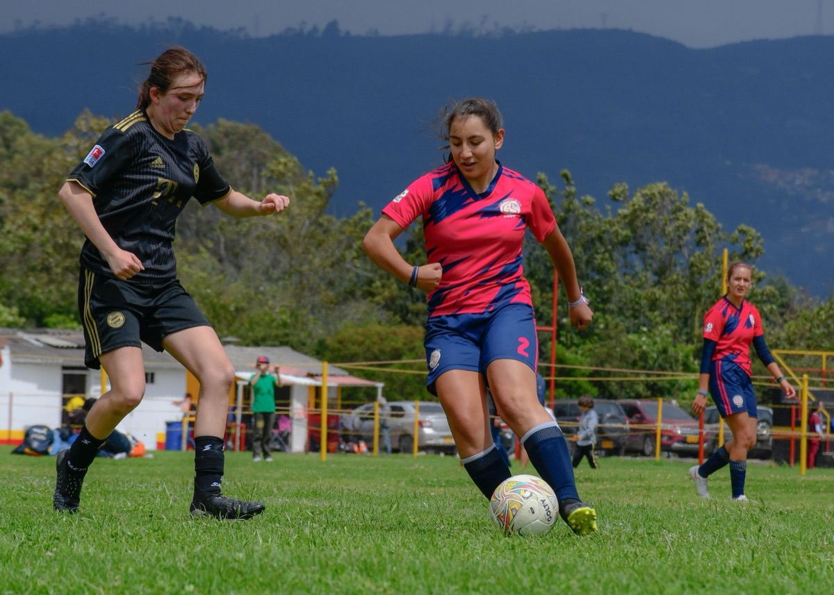 Joueuses de football féminin